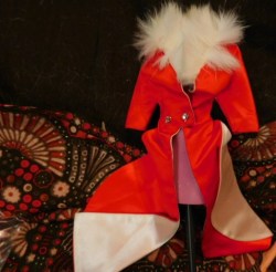 1646 BARBIE MAGNIFICENCE 1965 LUXURY RED SATIN LONG JACKET, FUR COLLAR, PINK MULES